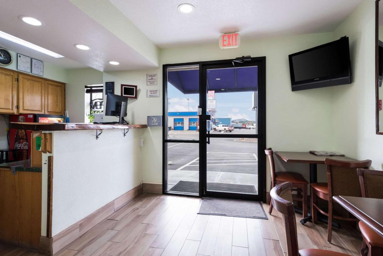 Econo Lodge Inn & Suites Williams - Grand Canyon Area Dış mekan fotoğraf