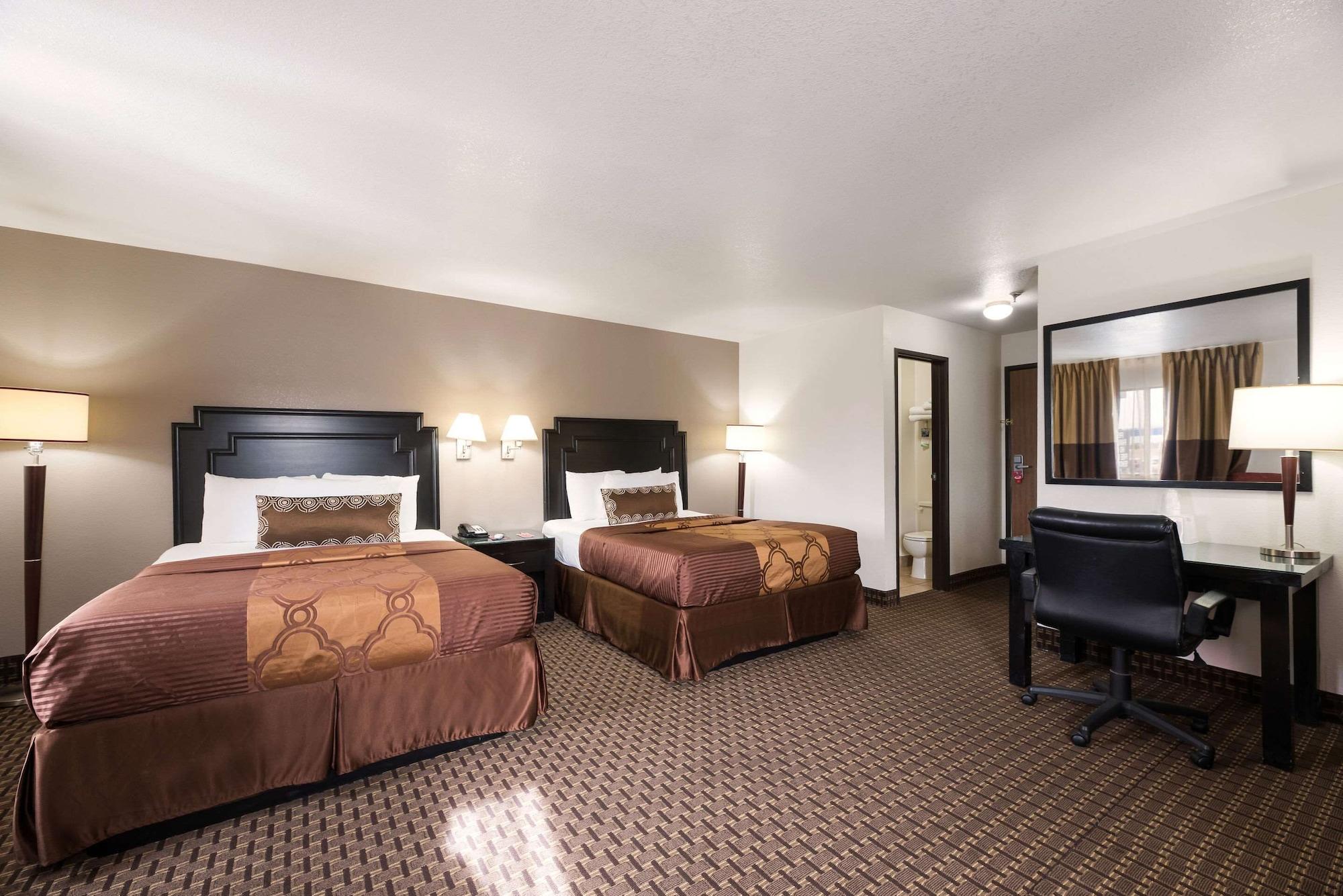 Econo Lodge Inn & Suites Williams - Grand Canyon Area Dış mekan fotoğraf