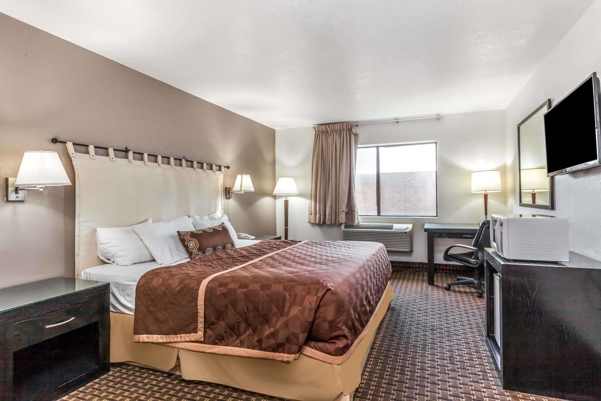 Econo Lodge Inn & Suites Williams - Grand Canyon Area Dış mekan fotoğraf