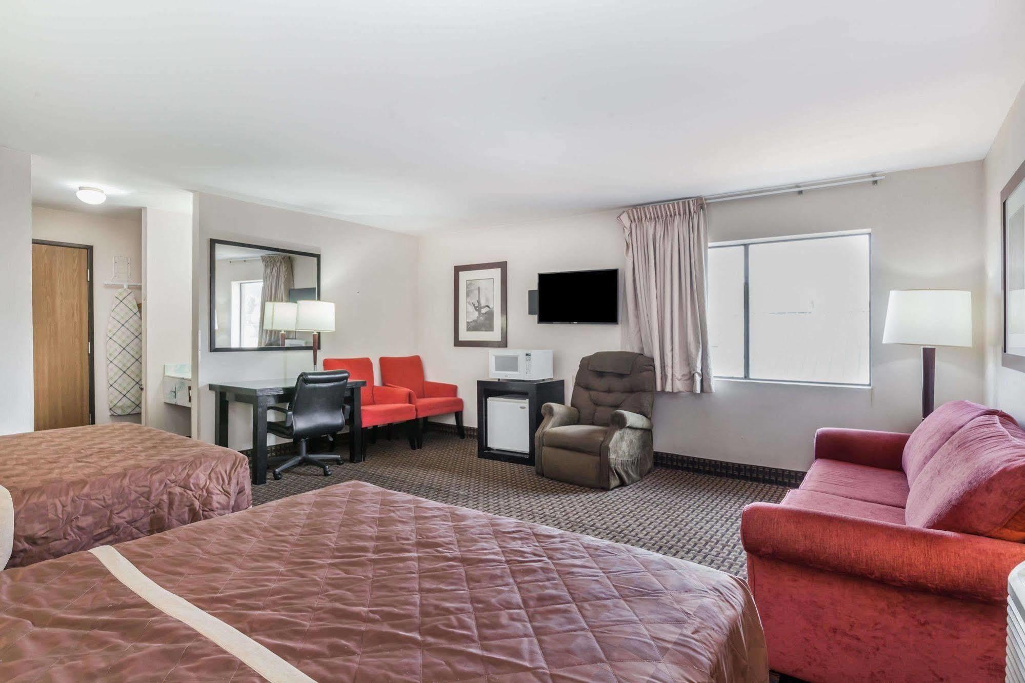 Econo Lodge Inn & Suites Williams - Grand Canyon Area Dış mekan fotoğraf